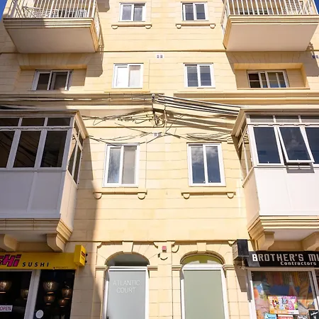 F5 3, Private Two Single Beds Shared Bathroom In Shared Flat * Msida
