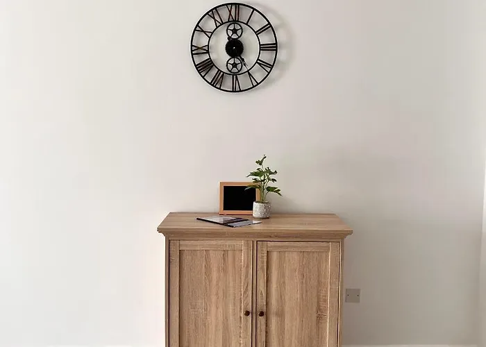 F5 3, Private Two Single Beds Shared Bathroom In Shared Flat Habitación en casa particular